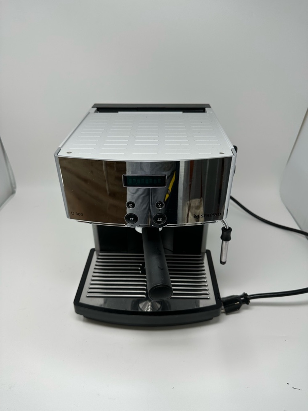 NESPRESSO D300 Machine - Picture 3 of 11